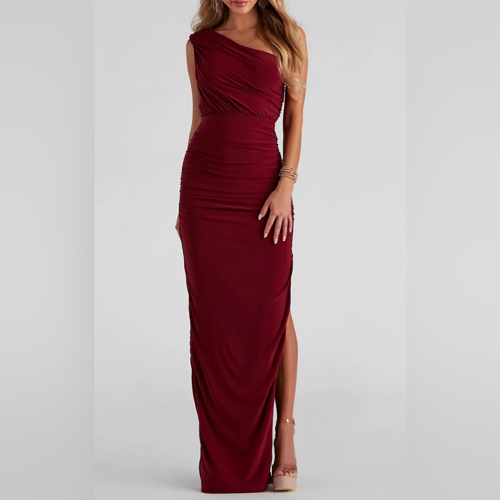 Windsor Formal One-Shoulder Ruched Dress